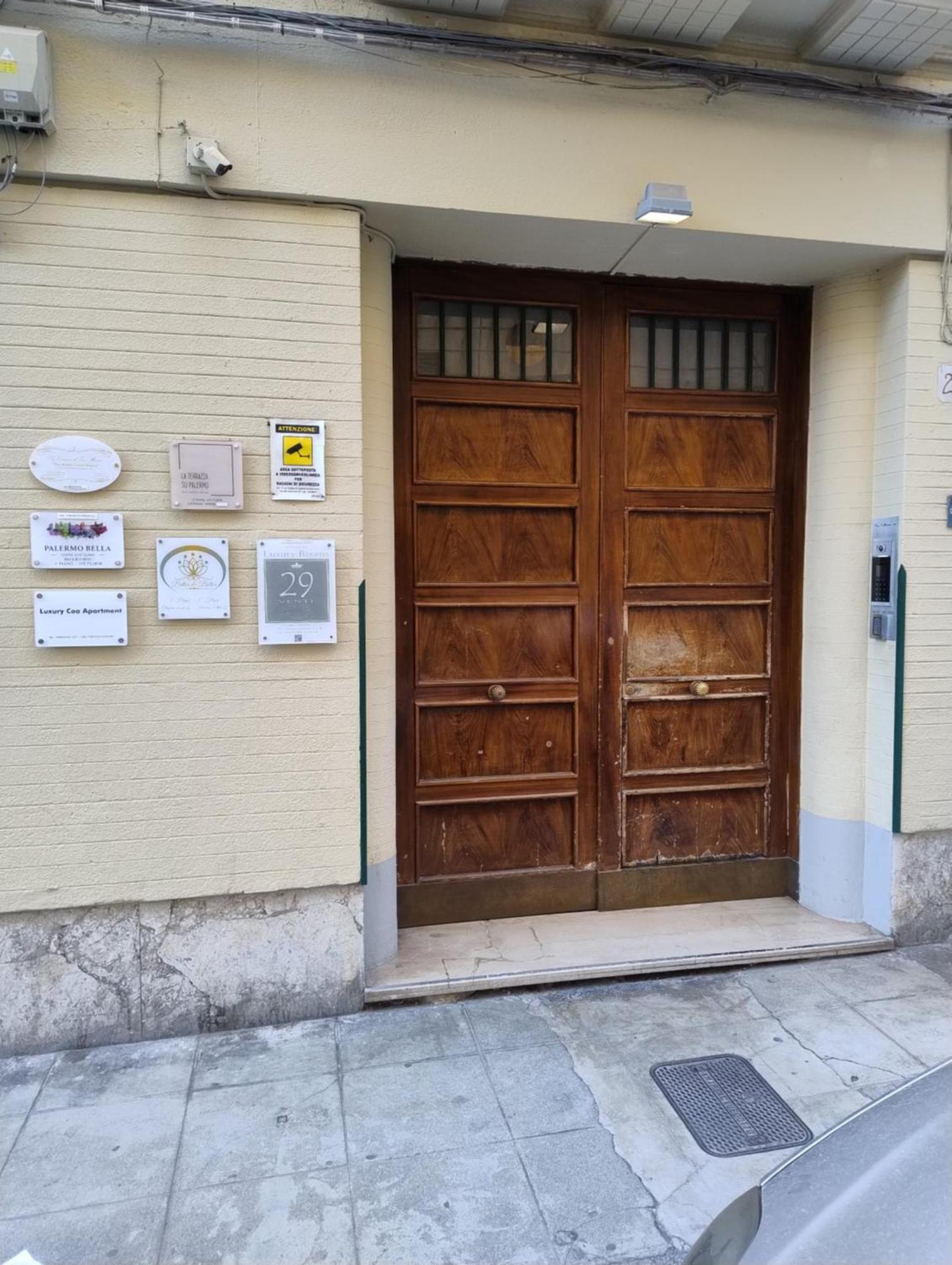 Le Camere Di Via Meccio Palermo Esterno foto